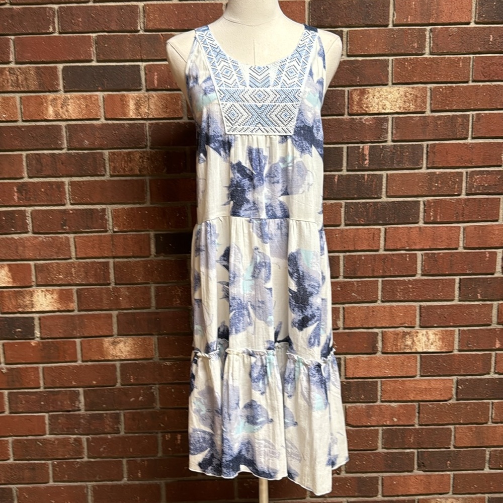 Umgee Crisscross Back Floral Embroidered Dress Size Medium